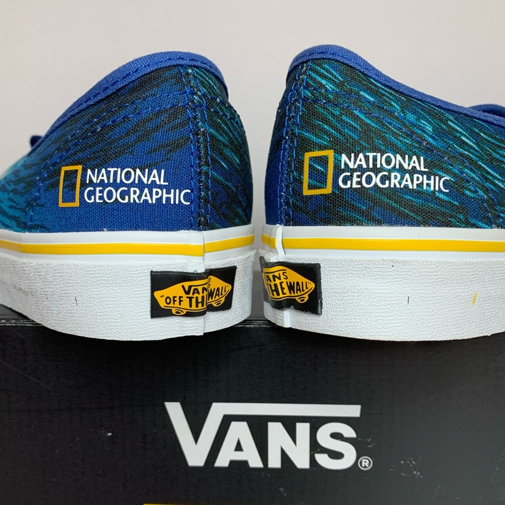 Authentic - Picture 7 of 12